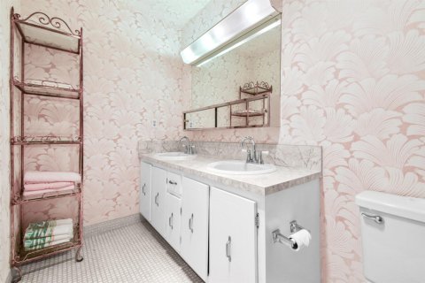 Condo in Delray Beach, Florida, 1 bedroom № 2182106 - photo 20