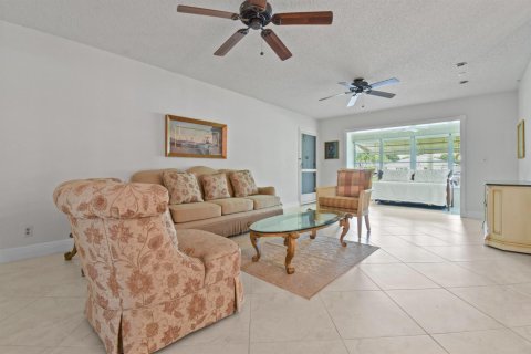 Condo in Delray Beach, Florida, 1 bedroom № 2182106 - photo 7