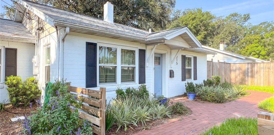 Casa en Gainesville, Florida 4 dormitorios, 216.74 m2 № 1880802