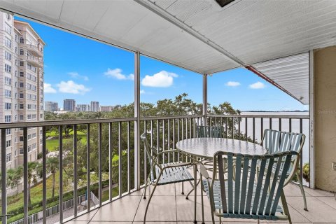 Copropriété à vendre à Sarasota, Floride: 2 chambres, 107.77 m2 № 2401084 - photo 25