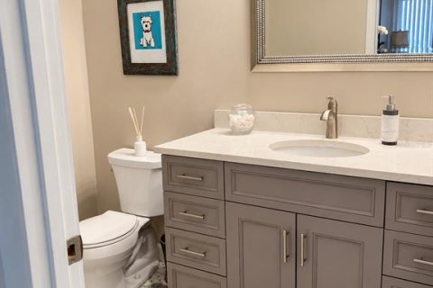 Copropriété à vendre à Sarasota, Floride: 2 chambres, 107.77 m2 № 2401084 - photo 18