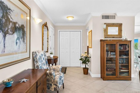 Copropriété à vendre à Sarasota, Floride: 2 chambres, 107.77 m2 № 2401084 - photo 4
