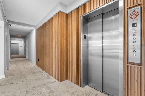 Copropriété à vendre à Sarasota, Floride: 2 chambres, 107.77 m2 № 2401084 - photo 30