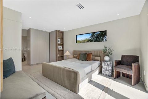 Casa en venta en West Miami, Florida, 4 dormitorios, 189.06 m2 № 2064386 - foto 10