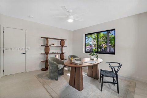 Casa en venta en West Miami, Florida, 4 dormitorios, 189.06 m2 № 2064386 - foto 17