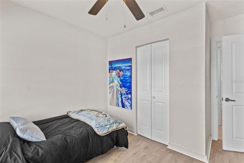House in Tampa, Florida 3 bedrooms, 113.81 sq.m. № 1659512 - photo 16