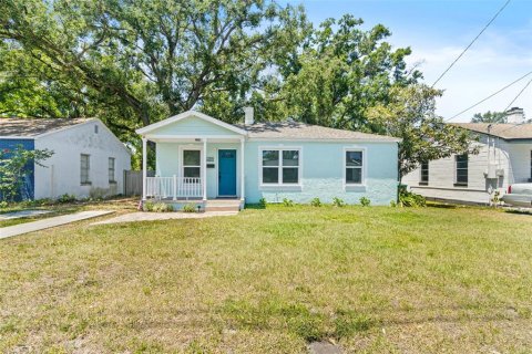 House in Tampa, Florida 3 bedrooms, 113.81 sq.m. № 1659512 - photo 23