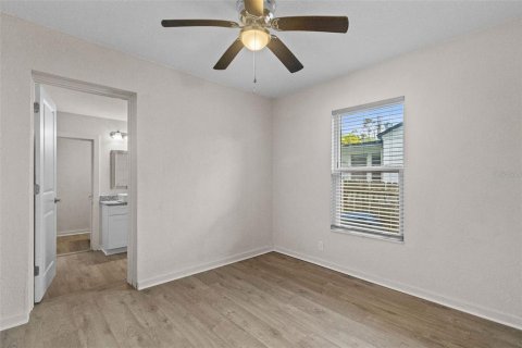 House in Tampa, Florida 3 bedrooms, 113.81 sq.m. № 1659512 - photo 26