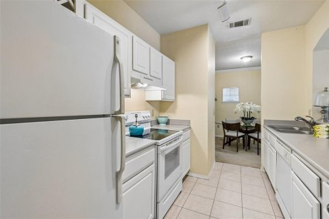 Copropriété à vendre à Lake Mary, Floride: 1 chambre, 78.6 m2 № 2203492 - photo 9