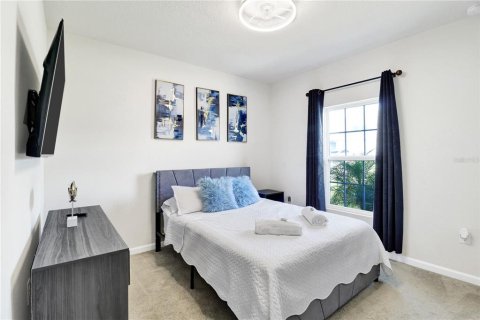 House in Haines City, Florida 4 bedrooms, 158.21 sq.m. № 1882775 - photo 4