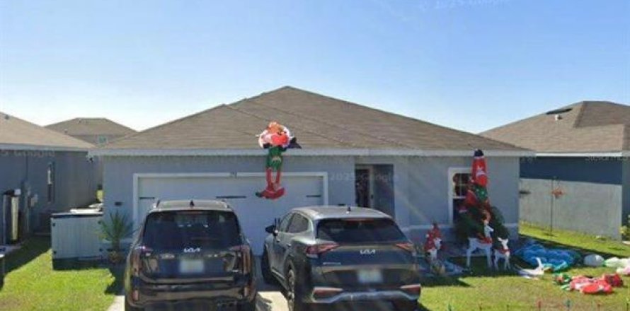 House in Haines City, Florida 4 bedrooms, 158.21 sq.m. № 1882775