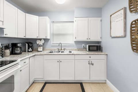 Apartment in Naples, Florida 2 bedrooms, 82.31 sq.m. № 2247144 - photo 4