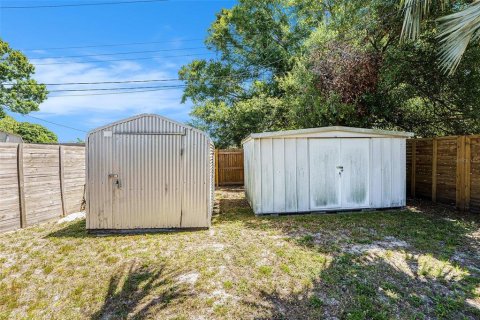 House in Saint Petersburg, Florida 5 bedrooms, 171.87 sq.m. № 1665703 - photo 26
