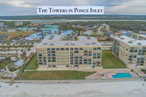 Condominio en venta en Ponce Inlet, Florida, 3 dormitorios, 219.44 m2 № 1773320 - foto 1