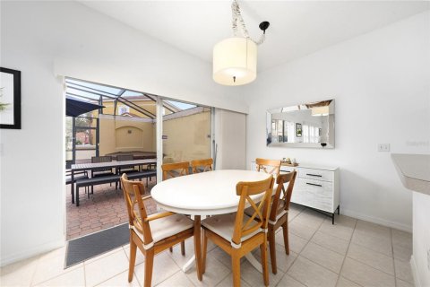 Adosado en venta en Kissimmee, Florida, 4 dormitorios, 151.99 m2 № 2214645 - foto 8