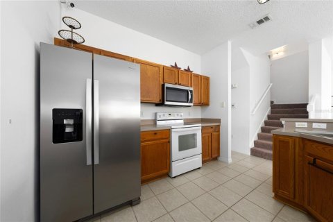 Adosado en venta en Kissimmee, Florida, 4 dormitorios, 151.99 m2 № 2214645 - foto 10