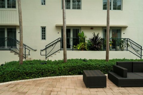 Купить кондоминиум в Майами-Бич, Флорида 1 спальня, 60.48м2, № 2043510 - фото 19