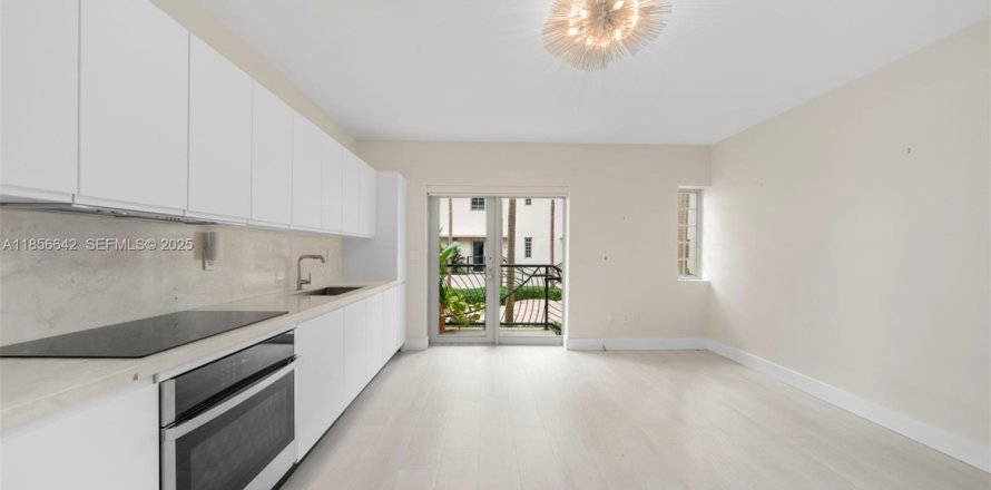 Кондоминиум с 1 спальней в Майами-Бич, Флорида № 2043510