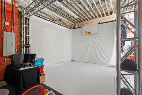 Immobilier commercial à louer à Winter Garden, Floride: 1756.78 m2 № 1677482 - photo 16