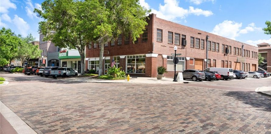 Immobilier commercial à Winter Garden, Floride 1756.78 m2 № 1677482