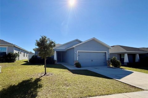 House in Haines City, Florida 4 bedrooms, 151.06 sq.m. № 2128050 - photo 5