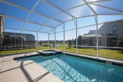 House in Davenport, Florida 6 bedrooms, 305.74 sq.m. № 1769272 - photo 13