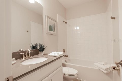 House in Davenport, Florida 6 bedrooms, 305.74 sq.m. № 1769272 - photo 20
