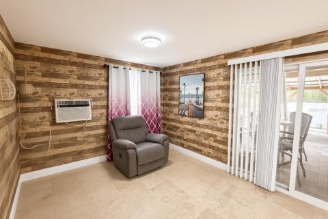 Casa en venta en Kissimmee, Florida, 4 dormitorios, 230.86 m2 № 2304691 - foto 29