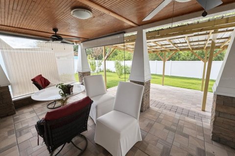 Casa en venta en Kissimmee, Florida, 4 dormitorios, 230.86 m2 № 2304691 - foto 30