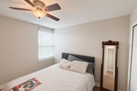 Casa en venta en Kissimmee, Florida, 4 dormitorios, 230.86 m2 № 2304691 - foto 22