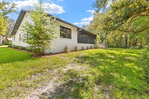 Villa ou maison à vendre à Homosassa, Floride: 3 chambres, 234.49 m2 № 2418740 - photo 7