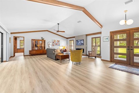 Villa ou maison à vendre à Homosassa, Floride: 3 chambres, 234.49 m2 № 2418740 - photo 13