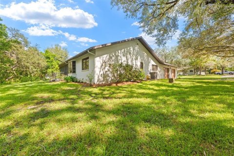 Villa ou maison à vendre à Homosassa, Floride: 3 chambres, 234.49 m2 № 2418740 - photo 6