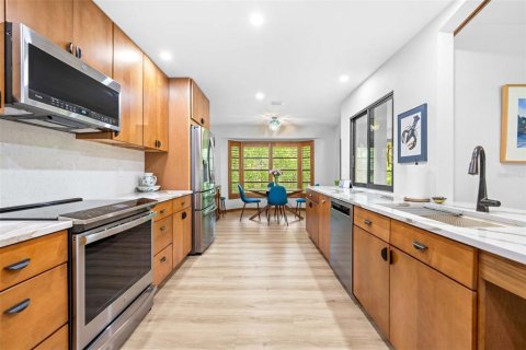 Villa ou maison à vendre à Homosassa, Floride: 3 chambres, 234.49 m2 № 2418740 - photo 29