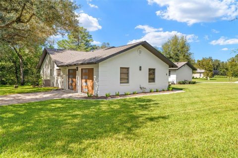 Villa ou maison à vendre à Homosassa, Floride: 3 chambres, 234.49 m2 № 2418740 - photo 5