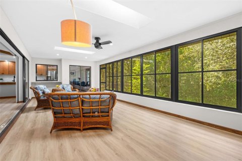 Villa ou maison à vendre à Homosassa, Floride: 3 chambres, 234.49 m2 № 2418740 - photo 17