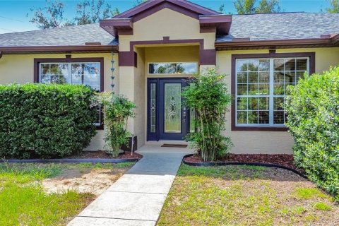 House in Citrus Springs, Florida 3 bedrooms, 190.91 sq.m. № 2393607 - photo 2