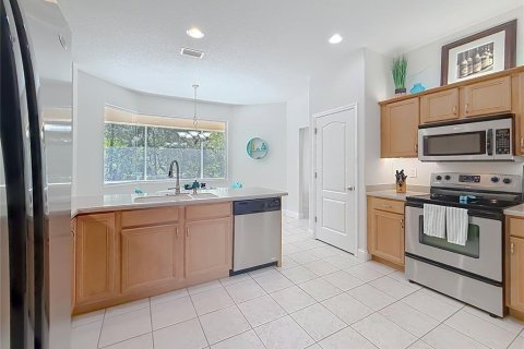 House in Citrus Springs, Florida 3 bedrooms, 190.91 sq.m. № 2393607 - photo 8