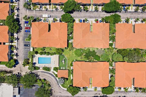 Купить кондоминиум в Теквеста, Флорида 3 комнаты, 91.14м2, № 2086213 - фото 2
