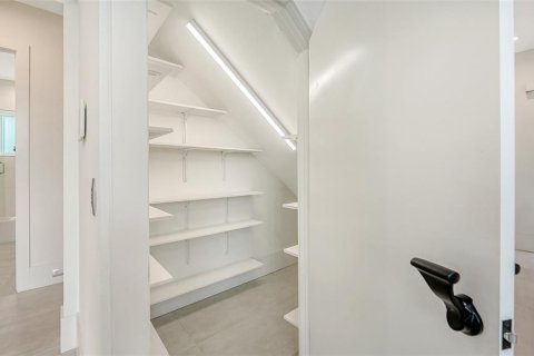 Casa en venta en Sarasota, Florida, 5 dormitorios, 241.17 m2 № 2129032 - foto 14