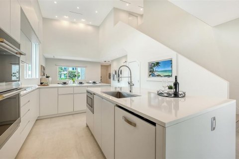 Casa en venta en Sarasota, Florida, 5 dormitorios, 241.17 m2 № 2129032 - foto 13