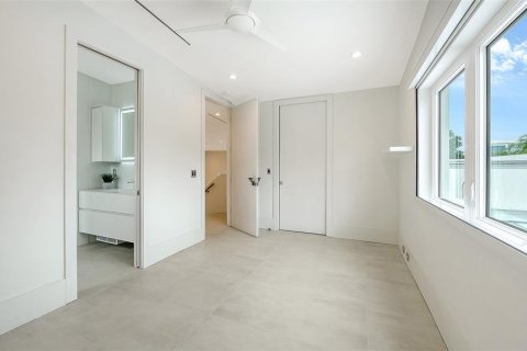 Casa en venta en Sarasota, Florida, 5 dormitorios, 241.17 m2 № 2129032 - foto 27