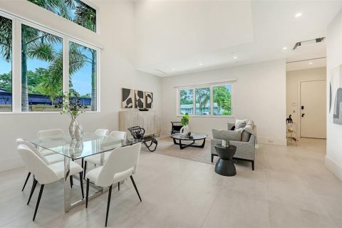 Casa en venta en Sarasota, Florida, 5 dormitorios, 241.17 m2 № 2129032 - foto 7