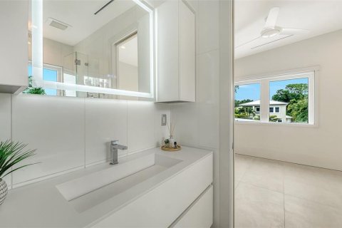 Casa en venta en Sarasota, Florida, 5 dormitorios, 241.17 m2 № 2129032 - foto 29