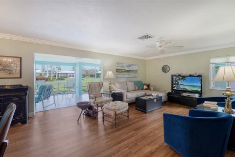 Condo in Sarasota, Florida, 2 bedrooms  № 1530177 - photo 10