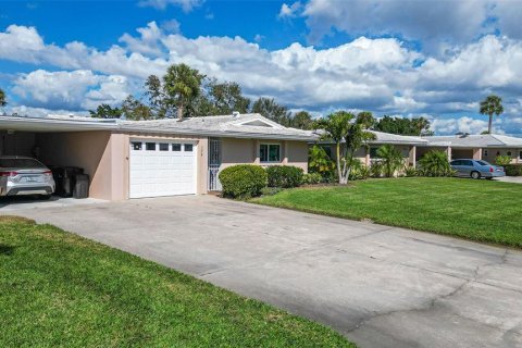 Condo in Sarasota, Florida, 2 bedrooms  № 1530177 - photo 5
