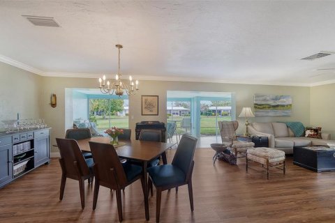 Condo in Sarasota, Florida, 2 bedrooms  № 1530177 - photo 17