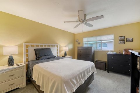 Condo in Sarasota, Florida, 2 bedrooms  № 1530177 - photo 27