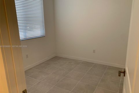 Adosado en alquiler en Homestead, Florida, 4 dormitorios, 127.65 m2 № 2085592 - foto 14
