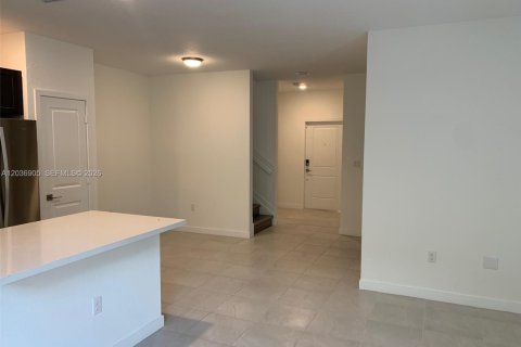 Adosado en alquiler en Homestead, Florida, 4 dormitorios, 127.65 m2 № 2085592 - foto 9